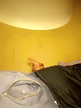 Vddiaz online show from November 2025 05:17:02 AM