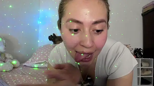 min-ji online show from February 2026 06:29:02 PM