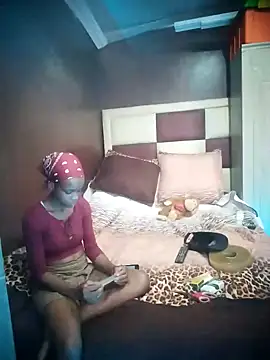 Snapshot of TinnyVsGiant chatting on September 2025 01:35:01 PM TinnyVsGiant online show from September 2025 01:35:01 PM