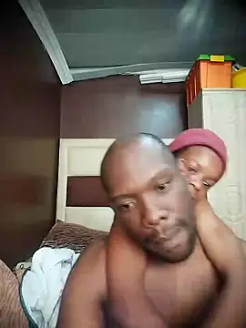 Snapshot of TinnyVsGiant chatting on November 2025 10:17:01 AM TinnyVsGiant online show from November 2025 10:17:01 AM