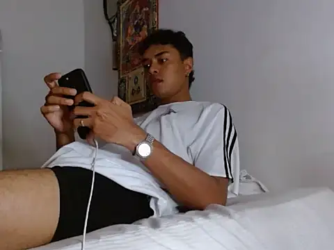 Snapshot of Nash_Fire chatting on September 2025 07:59:01 PM Nash Fire online show from September 2025 07:59:01 PM