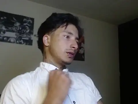 Snapshot of derek_devil24 chatting on May 2026 05:38:02 AM derek devil24 online show from May 2026 05:38:02 AM