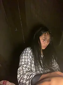 EmLy02 online show from September 2025 11:26:02 PM