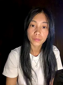 EmLy02 online show from October 2025 01:00:02 PM