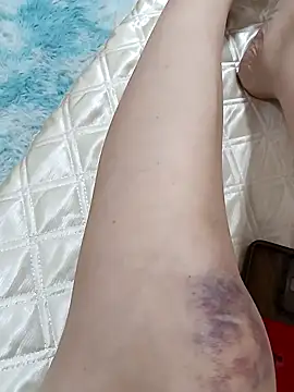 Snapshot of lingling5200 chatting on October 2025 01:40:02 PM lingling5200 online show from October 2025 01:40:02 PM