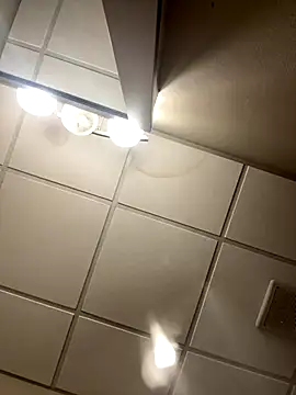 kev0n2389 online show from September 2025 01:05:02 AM