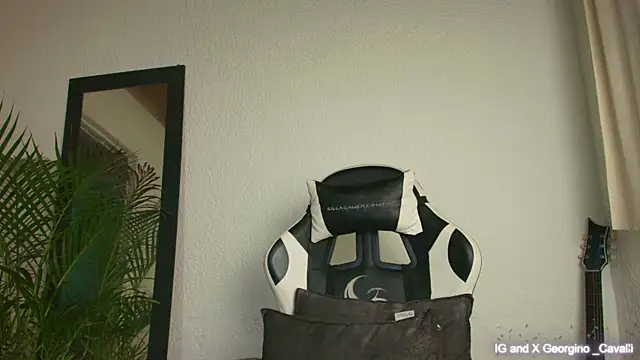 Snapshot of georgino_cavalli chatting on September 2025 05:08:01 AM georgino cavalli online show from September 2025 05:08:01 AM