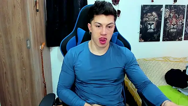 javiersexymann online show from December 2024 08:50:02 PM