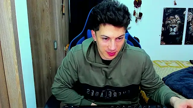 javiersexymann online show from December 2024 03:51:01 AM