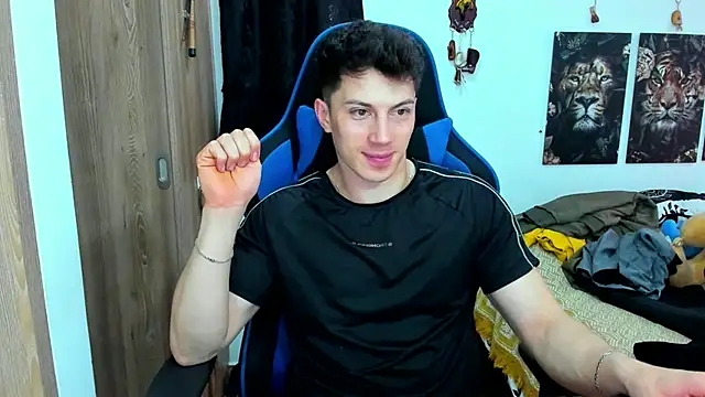 javiersexymann online show from January 2025 05:42:02 PM