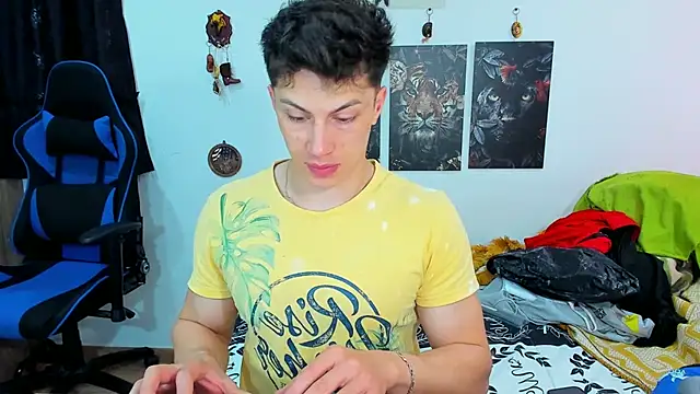 javiersexymann online show from January 2025 07:42:02 PM