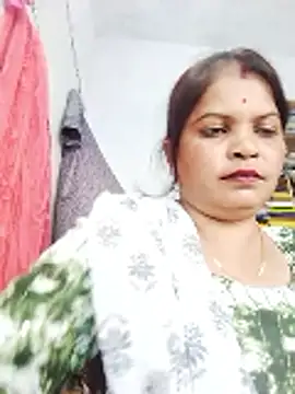 Snapshot of Rajnee33A chatting on November 2025 10:48:02 AM Rajnee33A online show from November 2025 10:48:02 AM