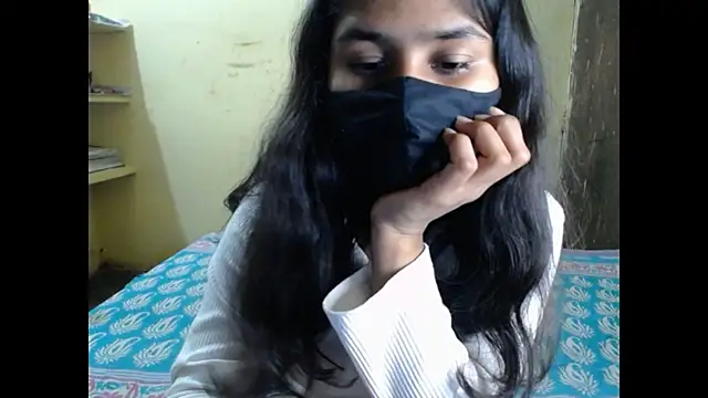 Snapshot of Vanya_7 chatting on November 2025 07:38:01 PM Vanya 7 online show from November 2025 07:38:01 PM