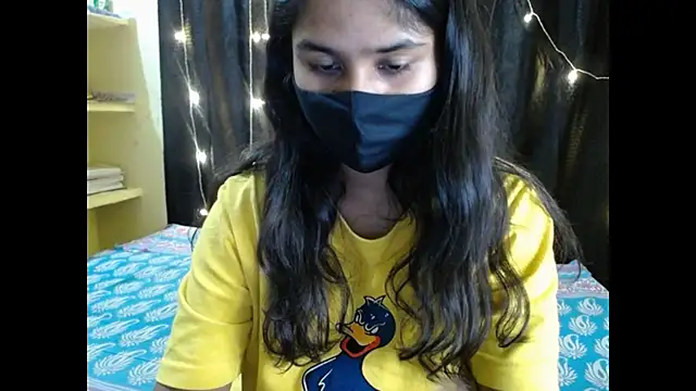 Snapshot of Vanya_7 chatting on November 2025 09:04:02 PM Vanya 7 online show from November 2025 09:04:02 PM