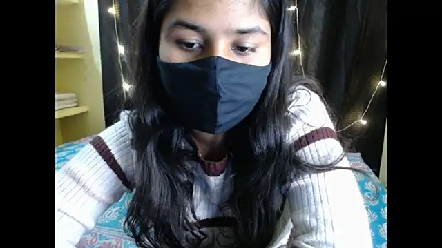 Snapshot of Vanya_7 chatting on November 2025 09:18:02 AM Vanya 7 online show from November 2025 09:18:02 AM