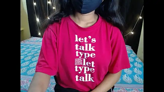 Snapshot of Vanya_7 chatting on November 2025 05:57:01 PM Vanya 7 online show from November 2025 05:57:01 PM