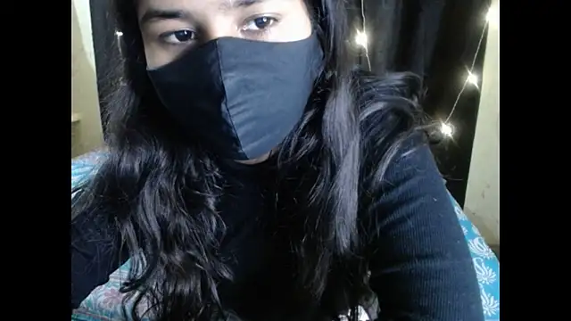 Snapshot of Vanya_7 chatting on November 2025 06:35:02 PM Vanya 7 online show from November 2025 06:35:02 PM