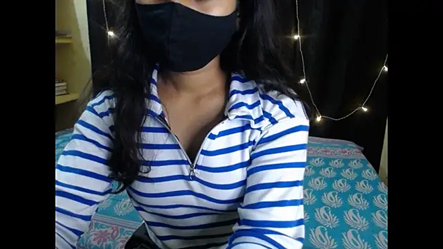 Snapshot of Vanya_7 chatting on November 2025 07:24:01 PM Vanya 7 online show from November 2025 07:24:01 PM