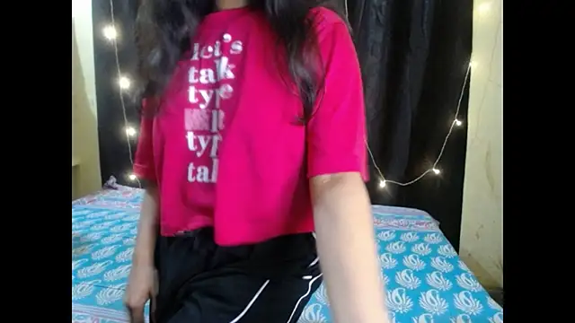 Snapshot of Vanya_7 chatting on November 2025 07:46:02 PM Vanya 7 online show from November 2025 07:46:02 PM