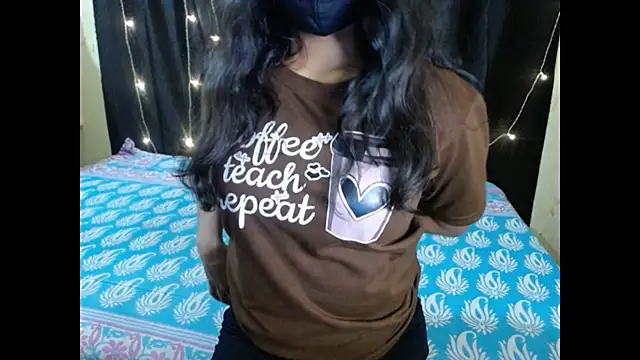 Snapshot of Vanya_7 chatting on November 2025 10:56:01 PM Vanya 7 online show from November 2025 10:56:01 PM