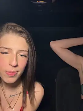 emilypeperoni online show from March 2026 06:25:01 PM