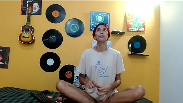 skinnyverus18 online show from November 2025 07:03:03 PM