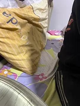 Snapshot of HaltBrand chatting on March 2026 12:44:01 PM HaltBrand online show from March 2026 12:44:01 PM