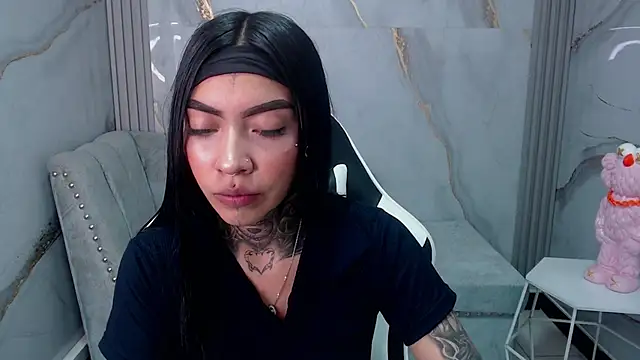 Snapshot of Ashley_Blum_v chatting on September 2025 07:36:02 PM Ashley Blum v online show from September 2025 07:36:02 PM