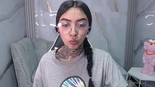 Snapshot of Ashley_Blum_v chatting on September 2025 07:50:01 PM Ashley Blum v online show from September 2025 07:50:01 PM