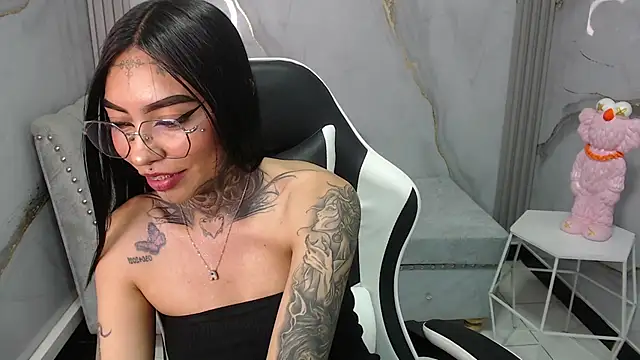 Snapshot of Ashley_Blum_v chatting on October 2025 08:04:01 PM Ashley Blum v online show from October 2025 08:04:01 PM