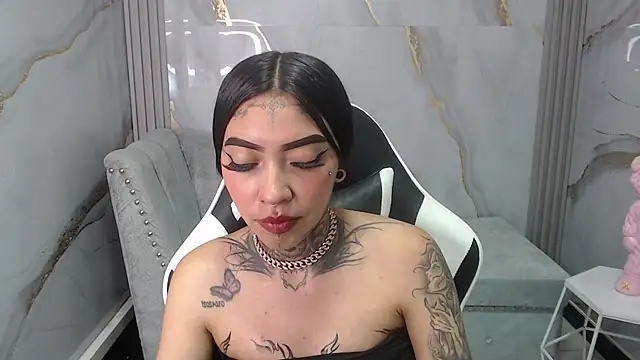 Snapshot of Ashley_Blum_v chatting on October 2025 12:59:01 PM Ashley Blum v online show from October 2025 12:59:01 PM