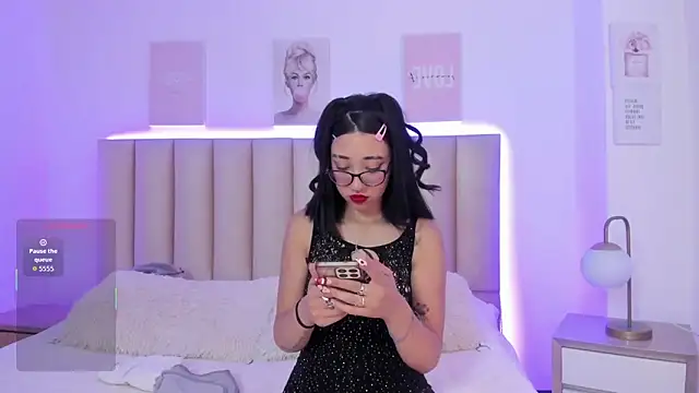 Miacorner  online show from February 2026 05:41:02 AM