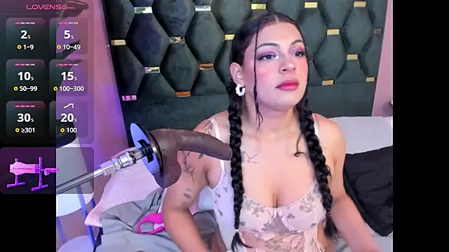 Snapshot of Micki__ chatting on October 2025 11:47:02 AM Micki online show from October 2025 11:47:02 AM