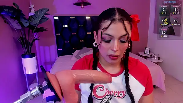 Snapshot of Micki__ chatting on November 2025 11:43:02 AM Micki online show from November 2025 11:43:02 AM