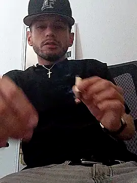 Snapshot of Andrez5041 chatting on September 2025 06:40:01 AM Andrez5041 online show from September 2025 06:40:01 AM