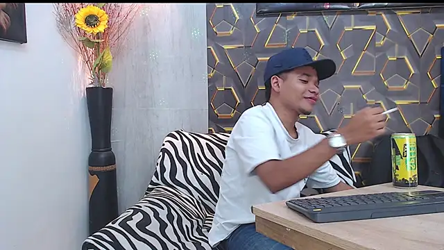 lord jamess  online show from September 2025 03:05:01 PM
