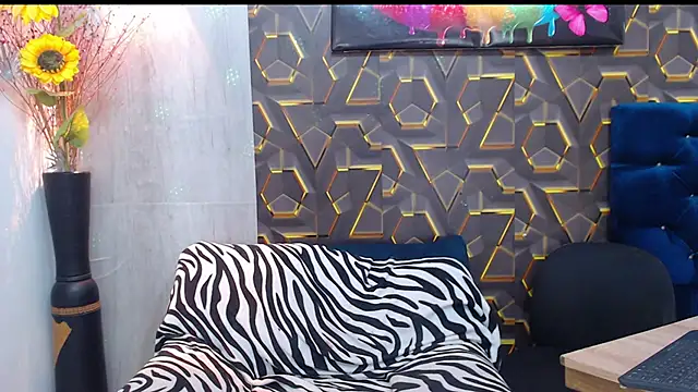 lord jamess  online show from September 2025 03:39:02 PM