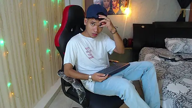 lord jamess  online show from October 2025 07:34:01 PM