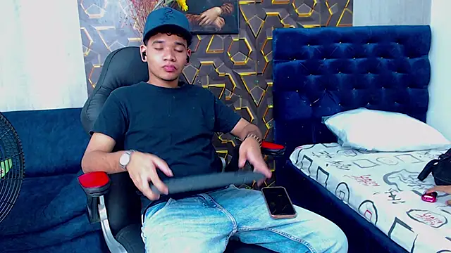 lord jamess  online show from October 2025 07:03:02 PM