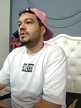 Snapshot of Stevens_db chatting on September 2025 07:35:01 PM Stevens db online show from September 2025 07:35:01 PM