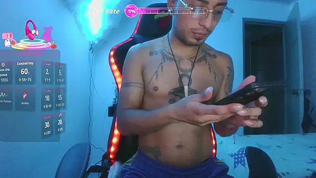 Snapshot of Ferlucyboy666 chatting on October 2025 01:48:02 AM Ferlucyboy666 online show from October 2025 01:48:02 AM