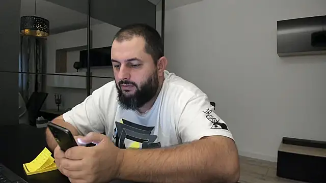 Snapshot of DravenPeak chatting on September 2025 03:22:02 PM DravenPeak online show from September 2025 03:22:02 PM