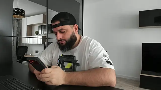 Snapshot of DravenPeak chatting on January 2026 09:14:02 AM DravenPeak online show from January 2026 09:14:02 AM