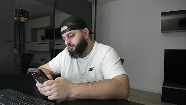 Snapshot of DravenPeak chatting on January 2026 05:07:01 PM DravenPeak online show from January 2026 05:07:01 PM