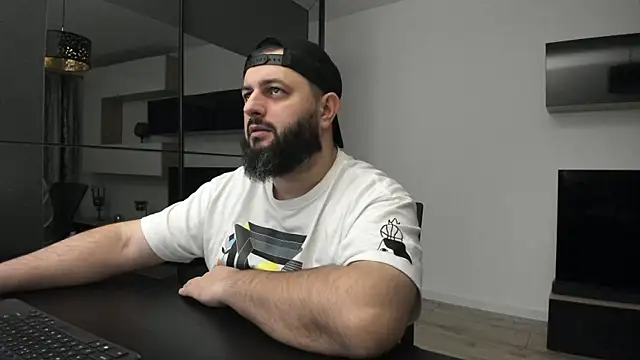 Snapshot of DravenPeak chatting on January 2026 06:56:02 PM DravenPeak online show from January 2026 06:56:02 PM