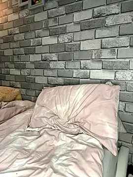 Poppy frankie online show from November 2025 10:52:01 PM