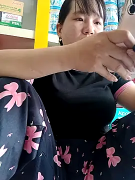 Snapshot of _Babyrose_ chatting on September 2025 02:00:02 AM Babyrose online show from September 2025 02:00:02 AM