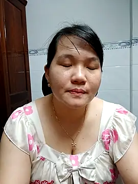 Snapshot of _Babyrose_ chatting on September 2025 06:00:01 PM Babyrose online show from September 2025 06:00:01 PM