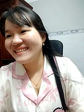 Snapshot of _Babyrose_ chatting on September 2025 04:12:01 PM Babyrose online show from September 2025 04:12:01 PM