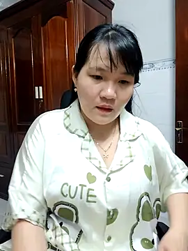 Snapshot of _Babyrose_ chatting on October 2025 04:19:01 PM Babyrose online show from October 2025 04:19:01 PM
